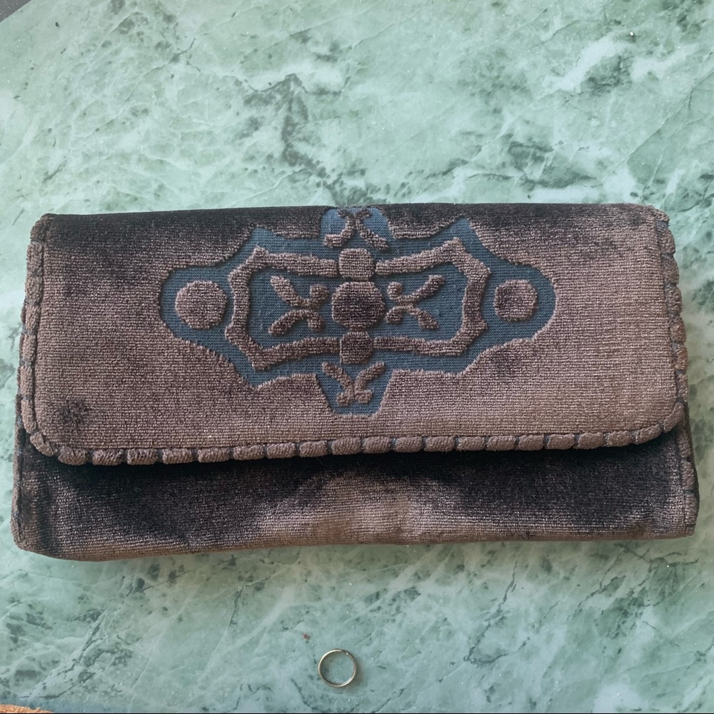 Vintage velvet clutch purse from the 1960s